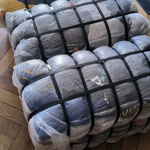 BOX Mix Jackets Vintage 22.5 kilos/25 pièces